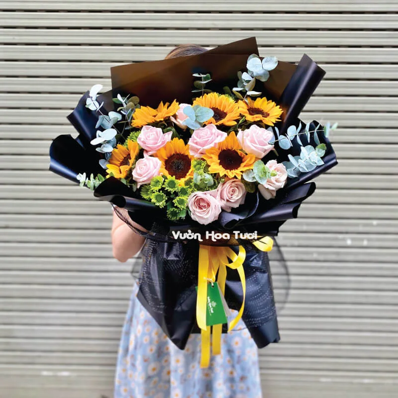 Bó hoa hướng dương và hoa hồng cúc xanh 18 15