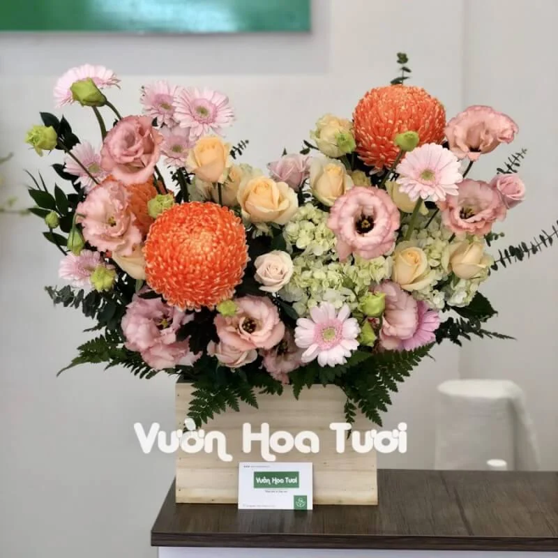 Lẵng Hoa Cúc mẫu đơn Cam Nhẹ Nhàng Ngày Nắng 15 4 1 scaled 1
