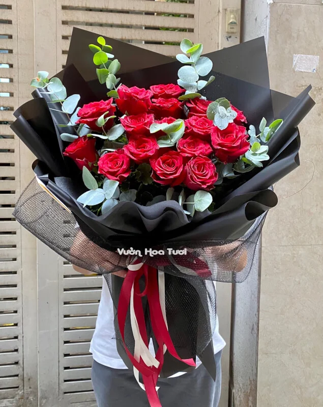 Bó Hoa Hồng Đỏ Say Mê Quyến Rũ 11 Bo Hoa Hong Di Chao Em