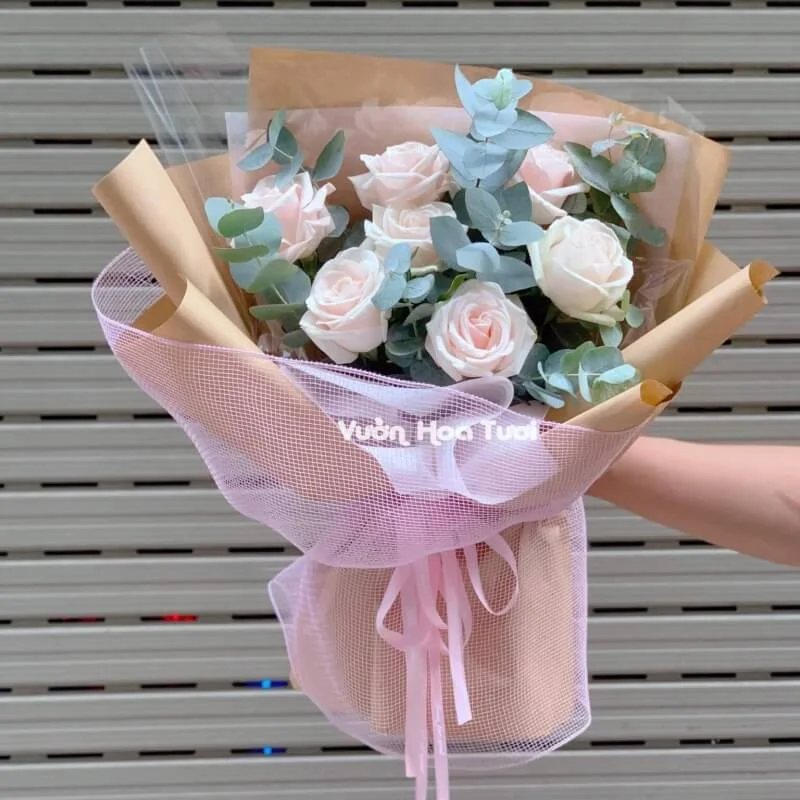 Bó Hoa Sinh Nhật Tặng Đồng Nghiệp 7 Bông 8 Bo Hoa Kem Dau e1704989936410