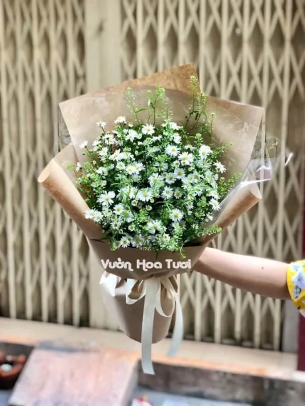 Bó Hoa Thạch Thảo Trắng Nhỏ Cổ Điển 8 Bo hoa Tana Co Dien scaled 1