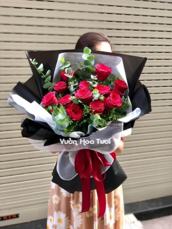 Bó Hoa Hồng Đỏ Giá Rẻ <br> Vui Tươi Mỗi Ngày 20 Bo hoa hong do truyen ky scaled 1
