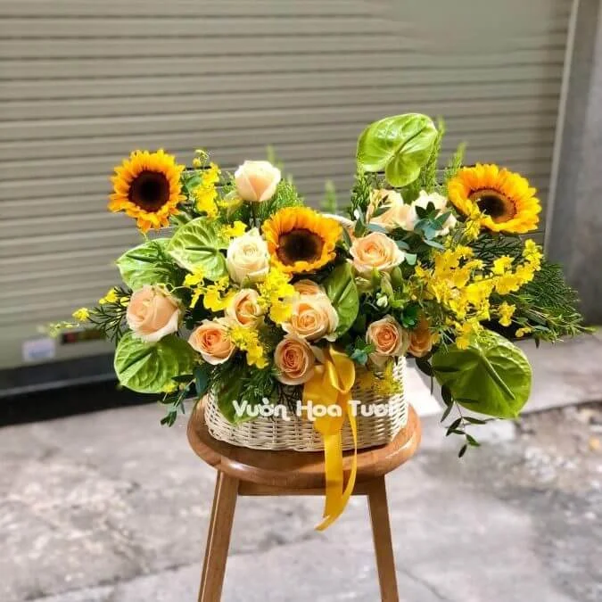 Giỏ Hoa Sinh Nhật Hướng Dương Đón Nắng Ngày Mới 5 Gio hoa Huong Duong ngay nang scaled e1648134252979