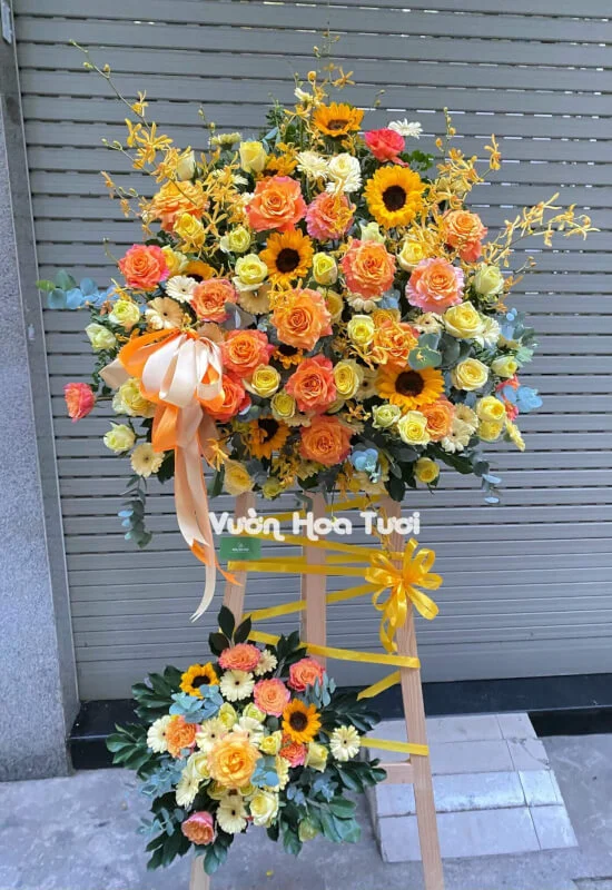 Kệ Hoa Khai Trương Rực Rỡ Ngày Nắng 4 Ke Hoa Khai Truong Ruc Ro Ngay Nang