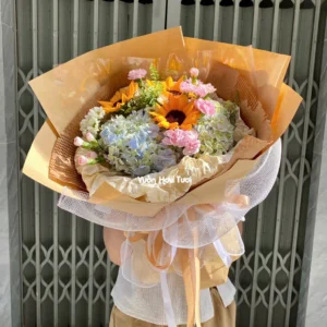 Sunflower Moment Love