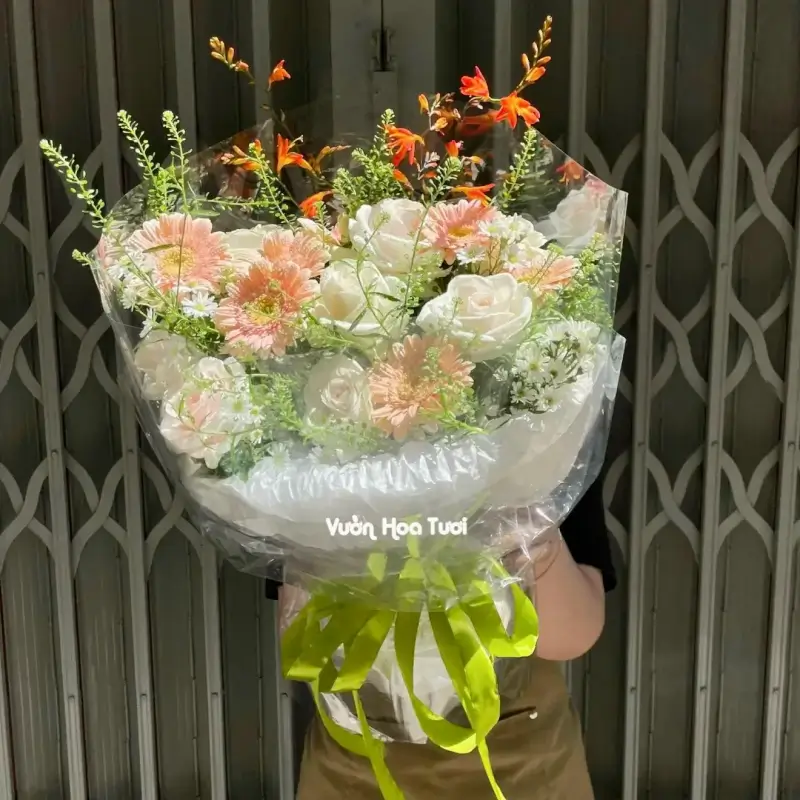 Bó hoa hồng tặng sinh nhật con gái dễ thương 20 bo hoa hong tang sinh nhat con gai