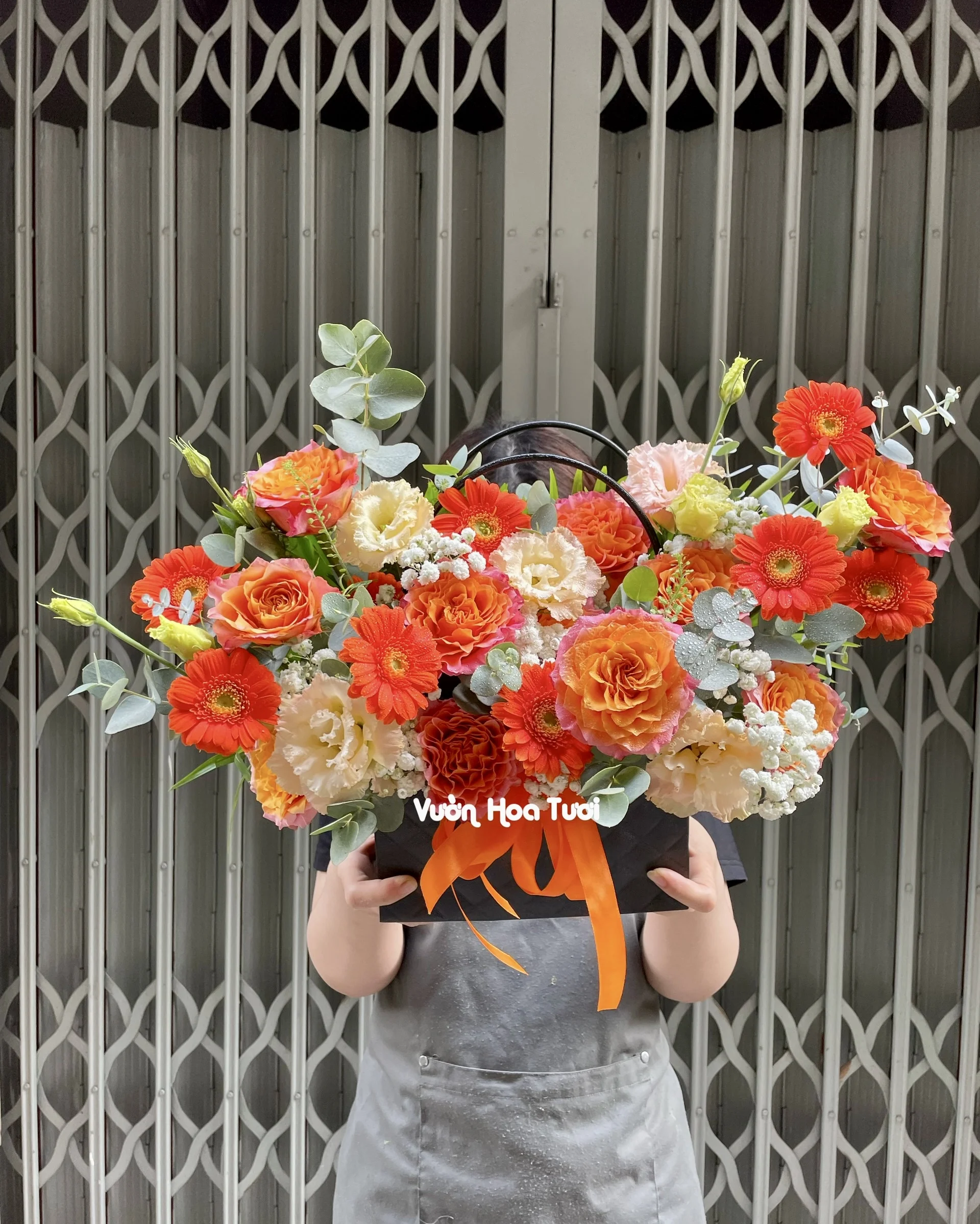Giỏ Hoa 8/3 Xinh Xắn 19 gio hoa khai truong Grand Opening jpg