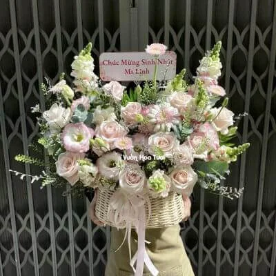 Giỏ hoa chúc mừng sinh nhật tặng chị 2 gio hoa sinh nhat tang chi gai yeu thuong
