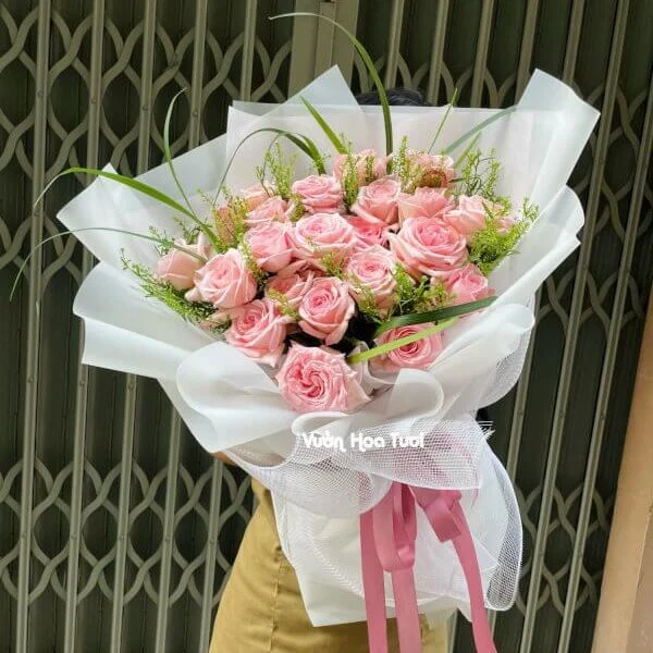 Bó Hoa Hồng Ohara Thiên Thần Trắng Xinh Xắn 18 img 7463 1 e1706284357703