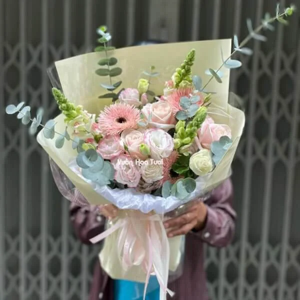 Bó Hoa Hồng Sinh Nhật Ấm Áp 18 phonto 88 1 e1705220890741