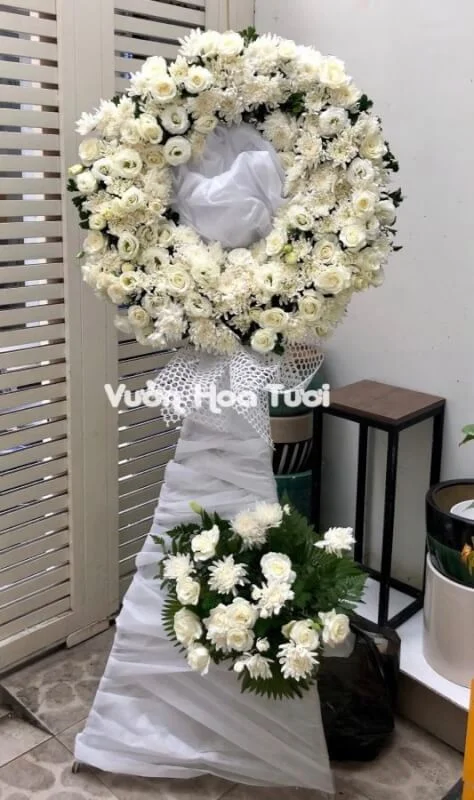 Kệ Hoa Chia Buồn <br> Phương Xa - HCB02 8 z2567718487063 a351a8f42c877d0d3a805f0ce3bb8766 scaled 1