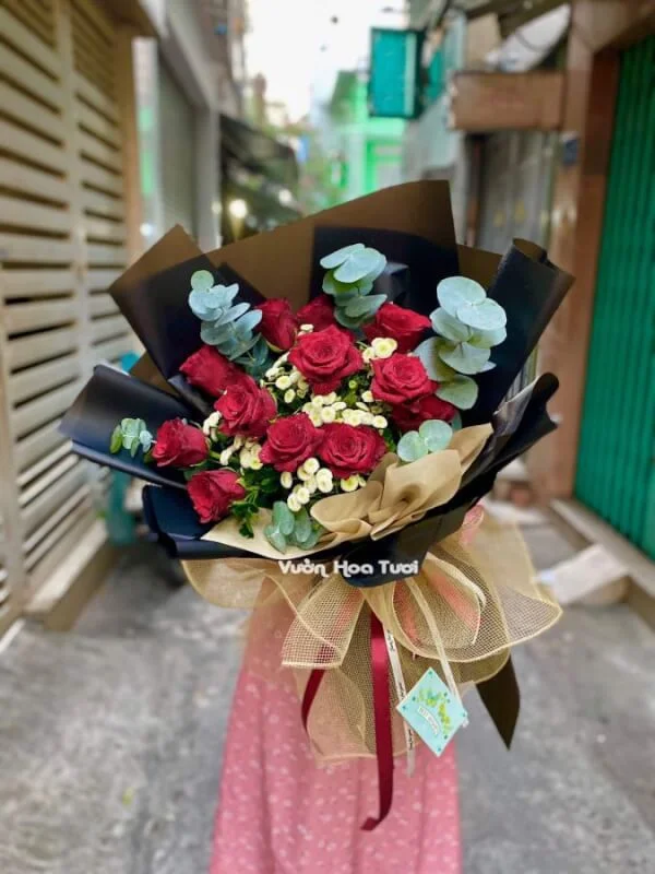 Bó Hoa Hồng Đỏ Calimero Hẹn Hò Cổ Điển 19 z3158225195022 98a0ffeb52ab042c0aa592827e1ed9bf scaled 1