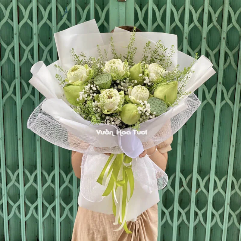 Bó Hoa Sen Cỏ Đồng Tiền 3 z3970201062696 67cdd1da989d1a0c3e03c667aec97171 min