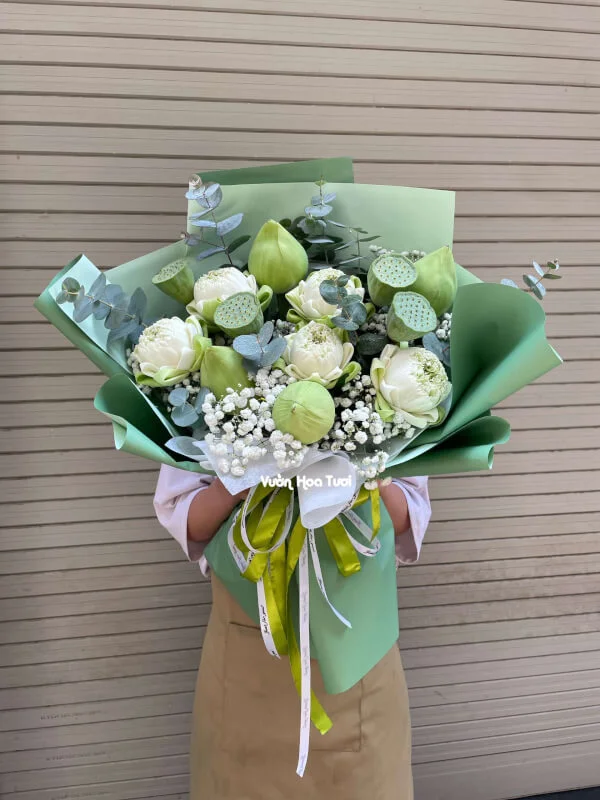 Bó Hoa Sen Nhẹ Nhàng Tặng Mẹ 5 z4192384227198 227c023e9a243d78758fead8c23317e7 min