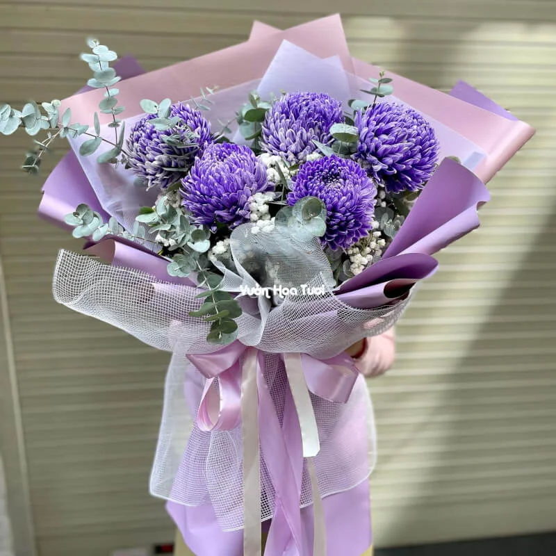 Bó Hoa Cúc Mẫu Đơn Tím Sang Trọng 19 z4275430840599 4bdd59124d01896f91411356677030c2 1