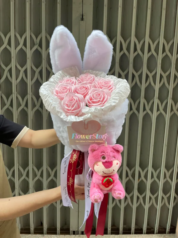 Bó Hoa Hồng Sáp Kèm Gấu Đáng Yêu 20 z5148749372017 e0da2e4a6b4a2d8c76afac50a7b1d99b